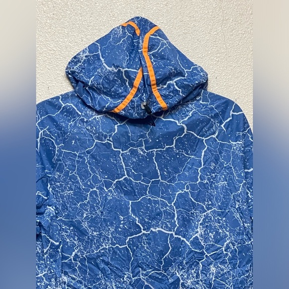 NIKE Women’s Light Weight Hooded Full Zip Jacket - Picture 6 of 9